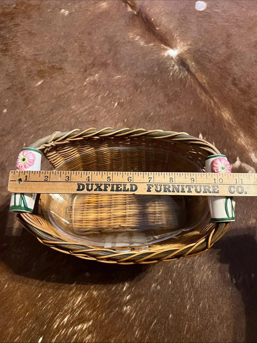 VTG Woven Wicker Ceramic Tile Oval Basket w/ 2 Flower Ceramic Handles